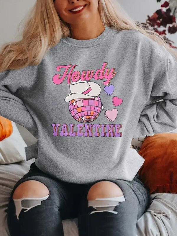Valentine's Day Pullover Sweatshirt Casual Long Sleeve Hoodies Heart Print Crew Neck Sweatshirts Women's Clothing