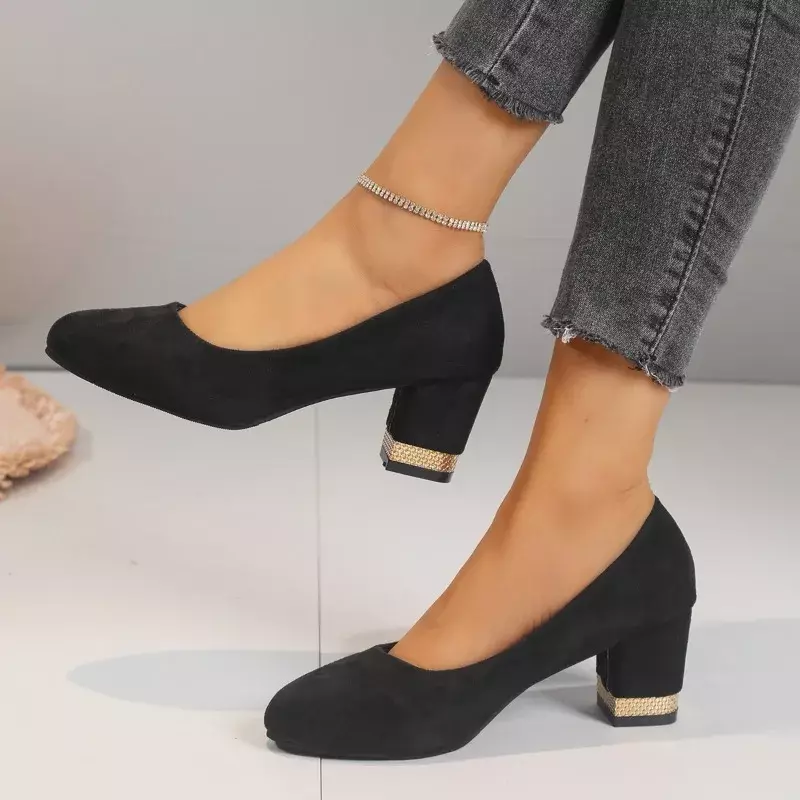 2024 Black Thick Heel Versatile Fashionable Shallow Mouth Work Shoes Comfortable Flight Attendant Not Tiring Feet Hotel Shoes