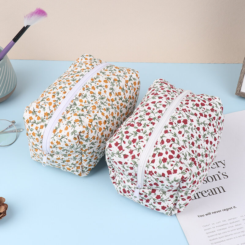 Storage Organizer Floral Puffy Quilted Makeup Bag Flower Printed Cosmetic Pouch Travel Cosmetic Bag Makeup Accessory