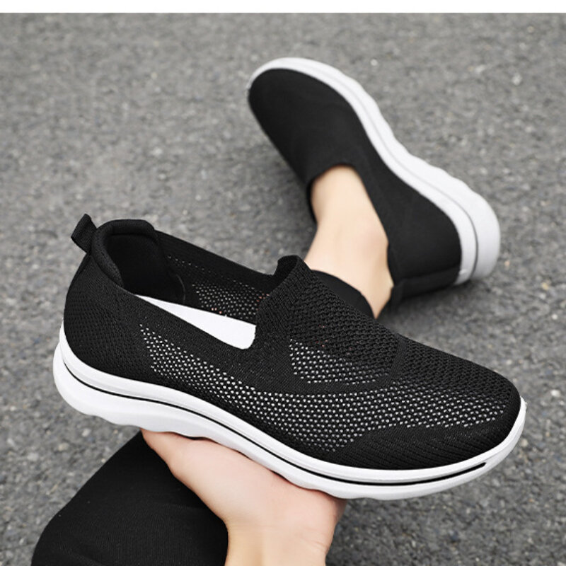 Men's Shoes Spring 2024 Lazy Casual Shoes Hollow Breathable One Step Soft Sole Lightweight Walking Shoes