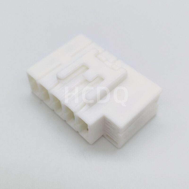 10 PCS Supply 7182-7058 original and genuine automobile harness connector Housing parts