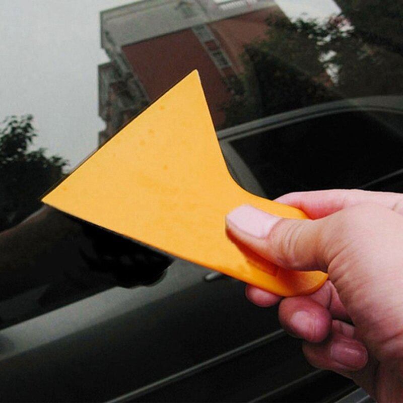 5X plastica gialla Auto adesivo per vetri Auto raschietto per pellicola strumento per la pulizia del tergipavimento 10.5 x9.5cm