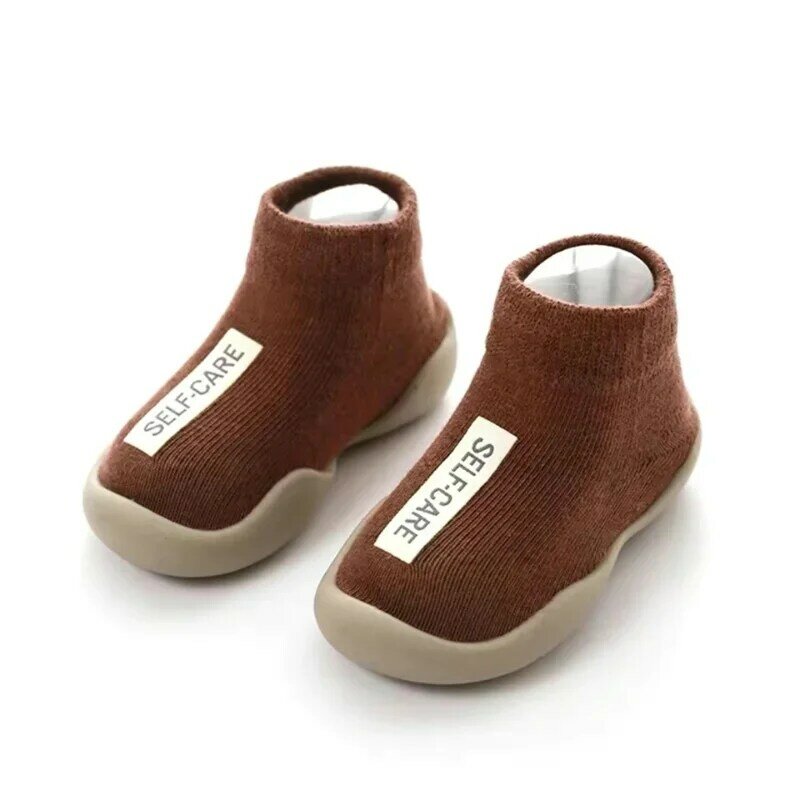 1ペアベビー綿の靴靴下キッズボーイズガールズシリコーンソフト底の子床靴下靴かわいい幼児ファーストウォーカー