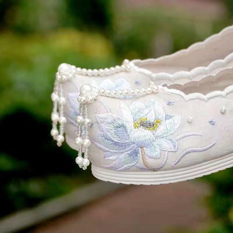 Cinese Hanfu Cosplay scarpe stile orientale scarpe da donna fiore antico donne danza signora Qipao Tangsuits Hanfu ricamo scarpe P1