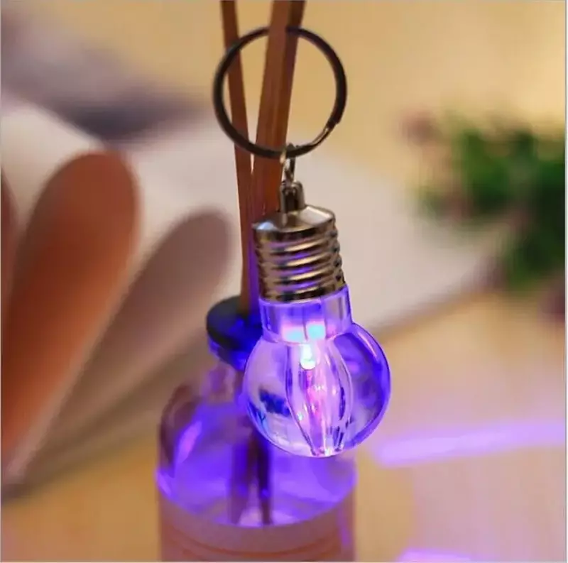 مصباح ليد ملون على شكل مصباح سلسلة مفاتيح ، حلقة مفتاح متدلية ، لون قوس قزح حيوان أليف ، مضيئة ، صغيرة ، هدية
