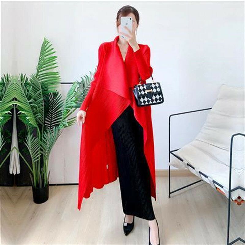 High-End Pleated Shawl Windbreaker coat Women's Casual trench Coat New Spring Autumn Jacket Solid Color Lapel Folded Tailcoat