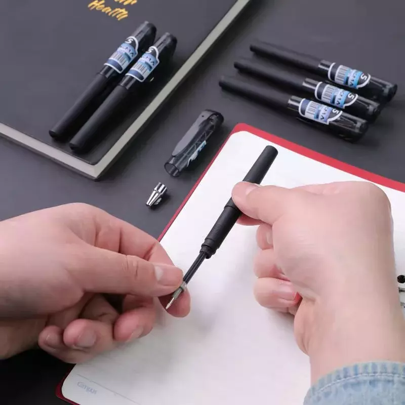 1ชิ้นปากกาสั้นแบบพกพาปากกาหมึกเจลขนาดเล็กขนาดเล็กแบบพกพาปากกาลายเซ็นแห้งเร็วสำหรับนักเรียนตัวเล็ก