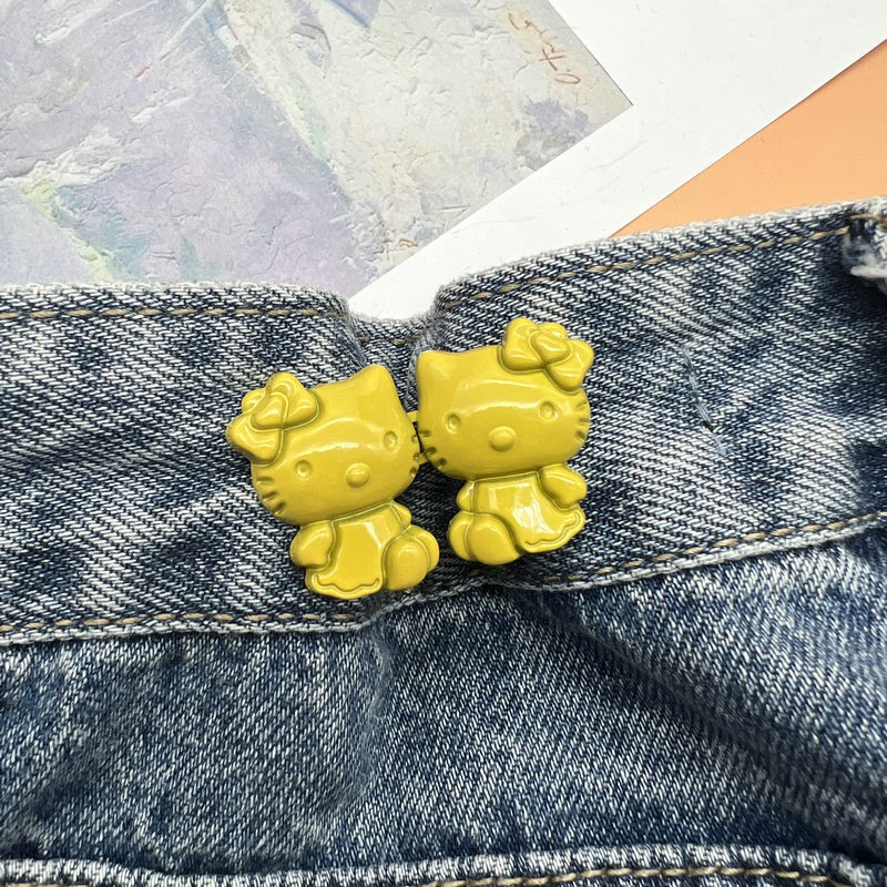 1Pcs Sanrio Hello Kitty Tighten Waist Button For Women Skirt Pants Jeans Adjustable Waist Clip Metal Pins Clothing Accessories