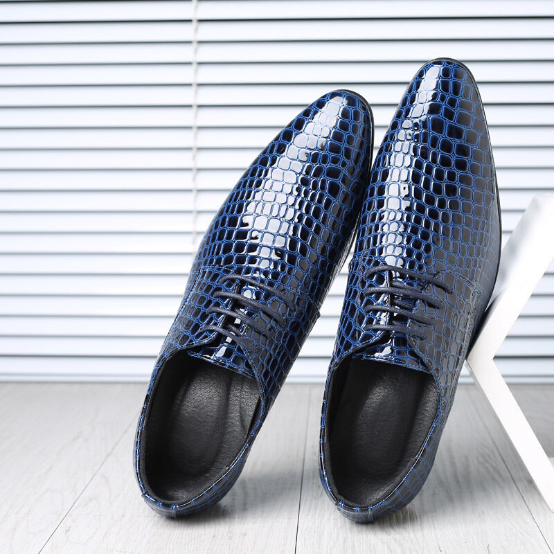 New Black Men Suit Shoes Party scarpe eleganti da uomo in pelle italiana Zapatos Hombre scarpe formali uomo Office Sapato Social Masculino