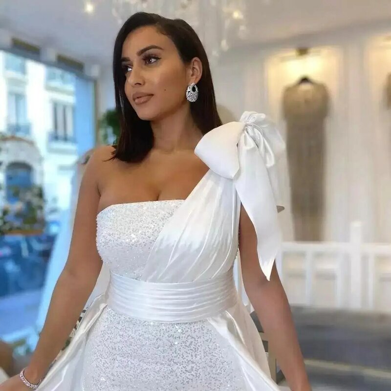 Klassische Satin Pailletten Brautkleid Elegante Ein-Schulter mit Bogen Meerjungfrau Hochzeit Kleider Sweep Zug Robe de Mariee