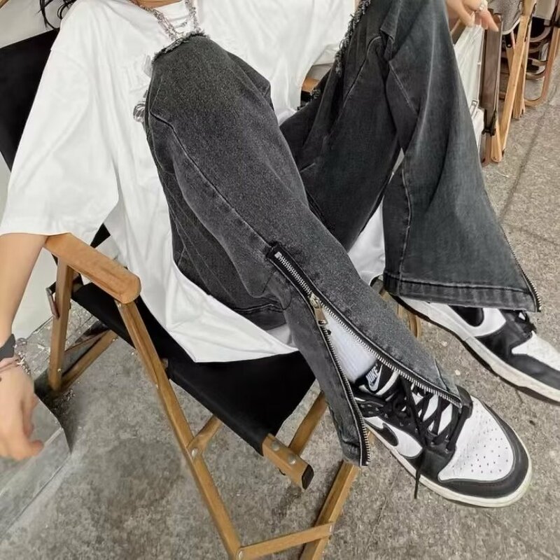 Jeansy w czystym kolorze męskie proste, na wiosnę jesień minimalistyczne stylowe Streetwear bielone poszarpane dziury Vintage Retro koreański styl szyk