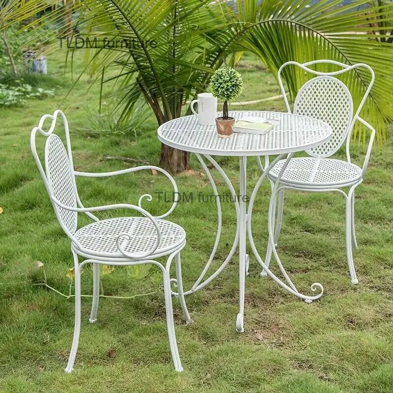 مجموعة طاولة وكرسي أبيض شمالي ، كرسي ترفيهي ، شرفة ، تفاوض ، فناء ، حديقة خارجية ، طقم 3 قطع