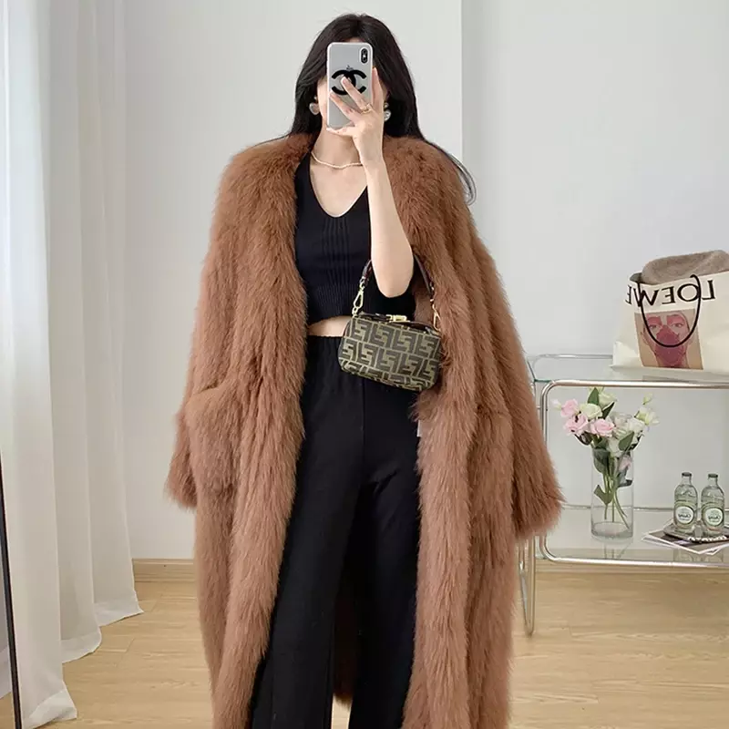 Cappotto di pelliccia di volpe di alta qualità da donna invernale 2024 Parka di pelliccia lunga di lusso più giacca di peluche femminile di grandi dimensioni imbottita in cotone molto calda