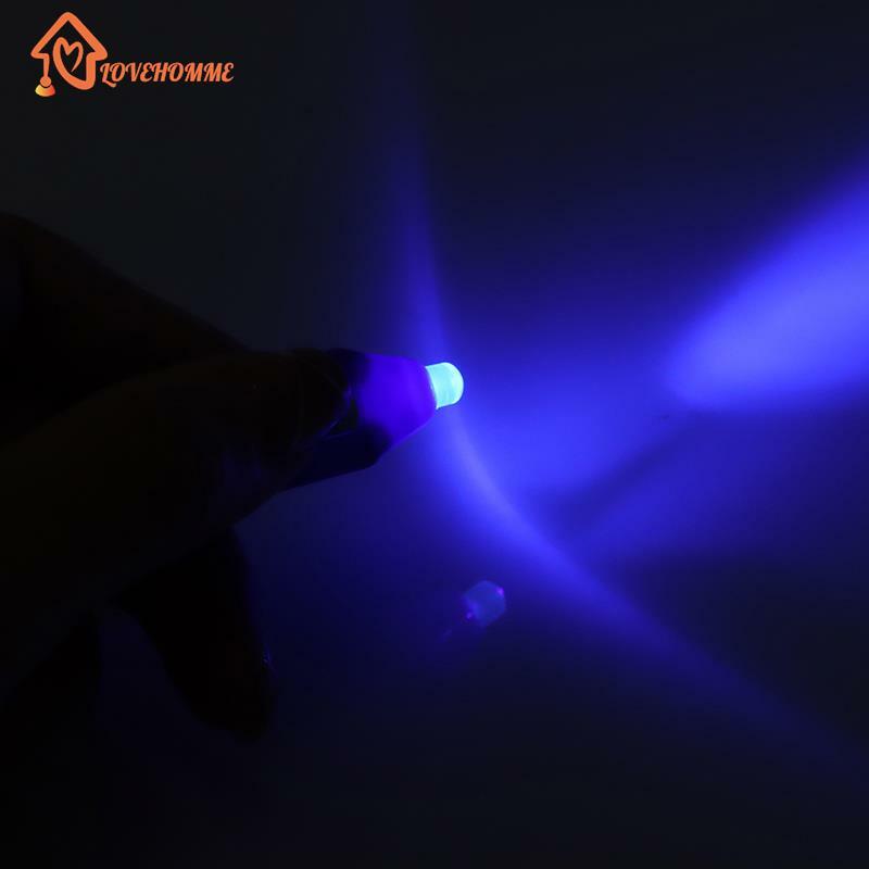 LLavero de luz púrpura LED para exteriores, minilinterna de plástico ultravioleta, colgante pequeño, innovador y práctico, fácil de llevar, regalo
