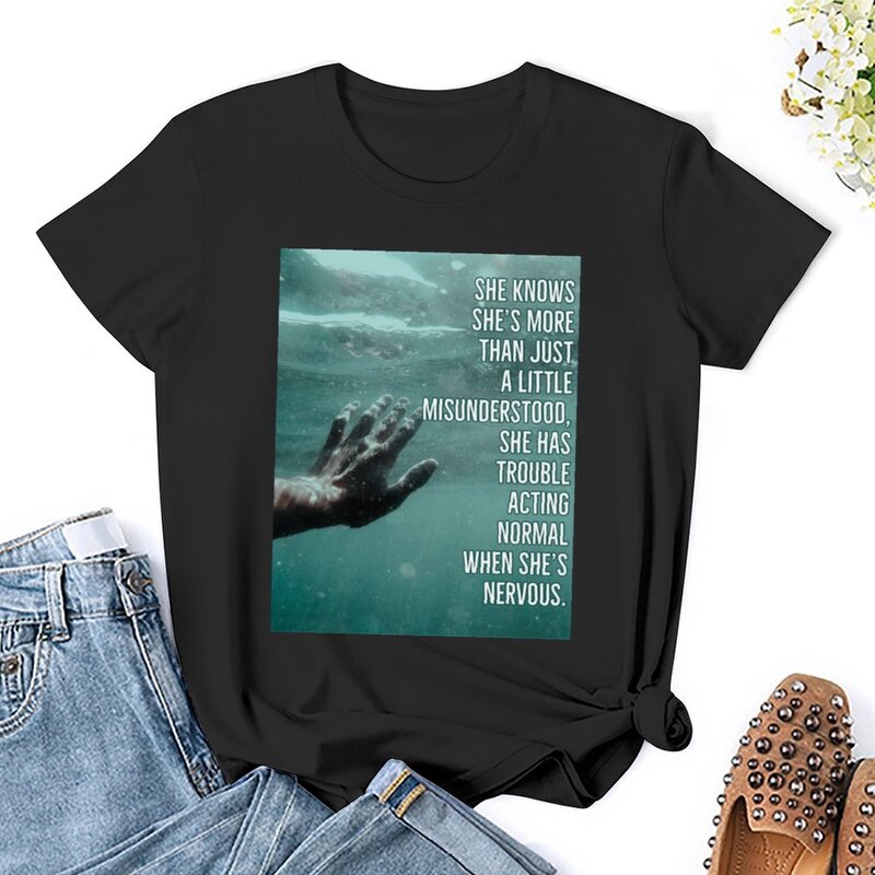 T-shirt con testo rotondo qui taglie forti magliette per vestiti carini per donna