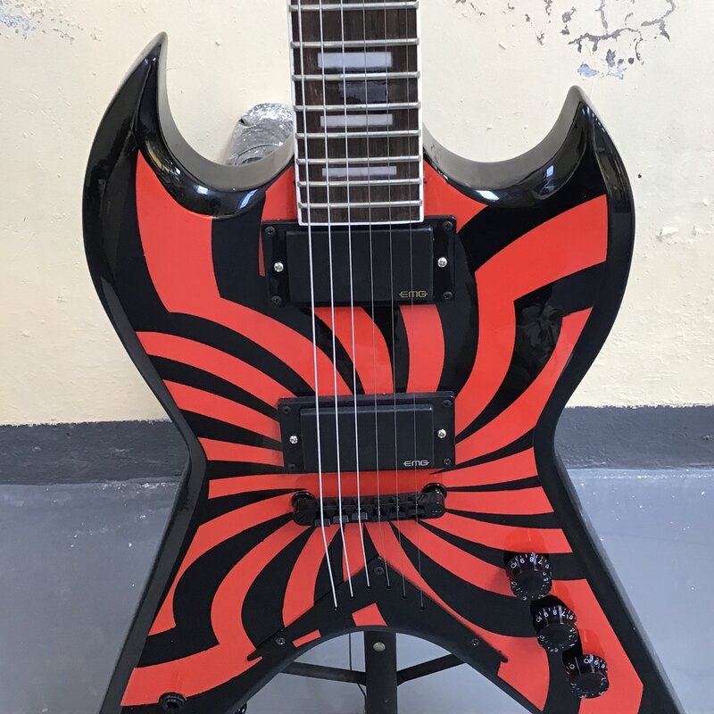 Electric guitar will be shipped immediately after placing an order free shipping 6 strings Guitars black hardware  guitarra