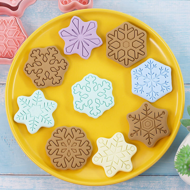 8pcs/set Snowflake Shape Cookie Cutters 3D Plastic Biscuit Mold Cookie Stamp Fondant Cake Mould Kitchen Baking Pastry Bakeware