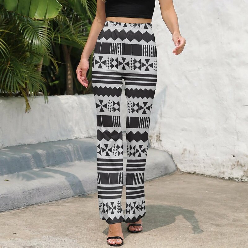 Pantalones casuales aztecas étnicos abstractos para mujer, ropa de calle delgada en blanco y negro, pantalones acampanados diarios, pantalones de diseño Kawaii