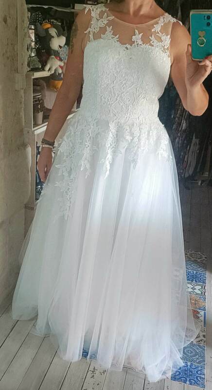 O넥 레이스 아플리케 A 라인 웨딩 드레스, 환상 백리스 버튼, 우아한 신부 가운, 맞춤 제작 비치 신부 드레스