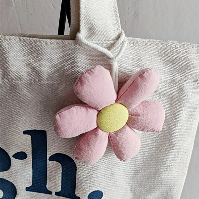 Pingente de saco de flor de pano Encantos de saco Acessórios de correspondência de saco Decoração de mochila fresca Cordão floral recheado Estilo coreano