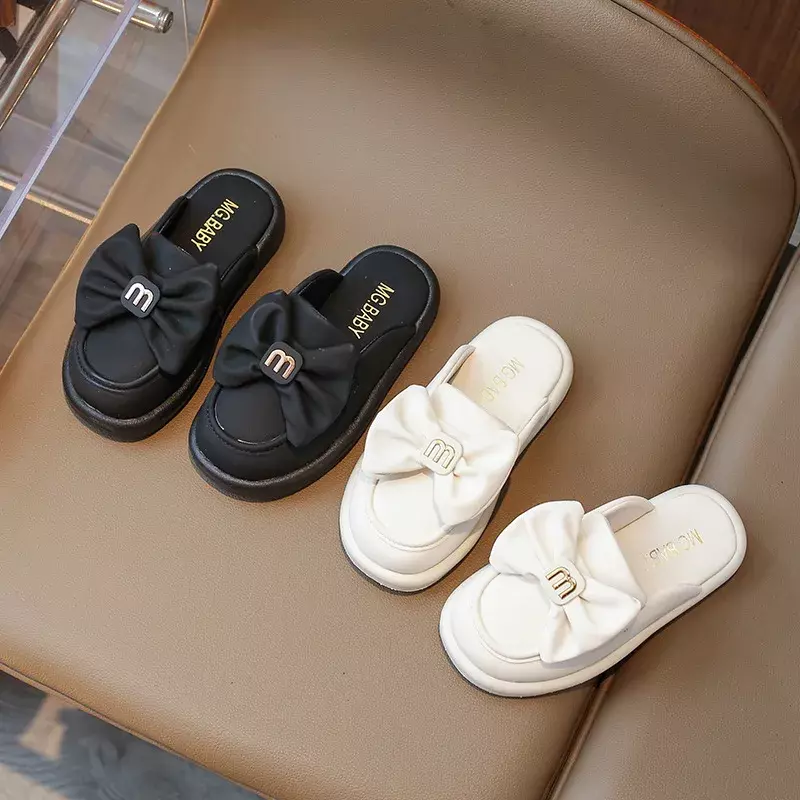 Sandal anak untuk anak perempuan musim panas 2024 baru cetak modis nyaman gaya Korea ikatan simpul dipasangkan dengan gaun sepatu kulit