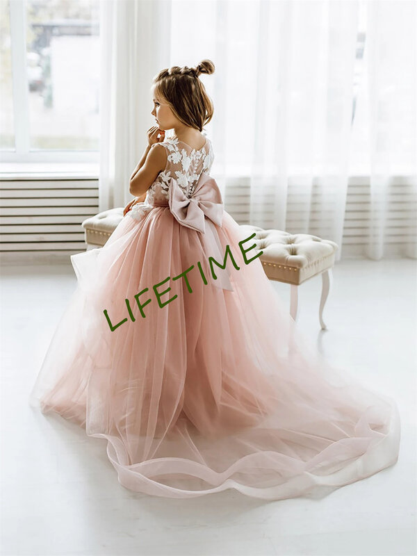 Blush Pink Flower Girl Jurken Voor Kids Kant Bloemen Appquulies Strik Buttons Bruidsmeisje Bakless Avondfeest Bruiloft