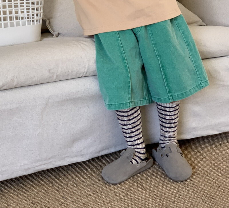 Детские шорты, детские брюки, летние корейские зеленые ковбойские Свободные повседневные брюки для мальчиков, 2024 простые зеленые летние с эластичным поясом