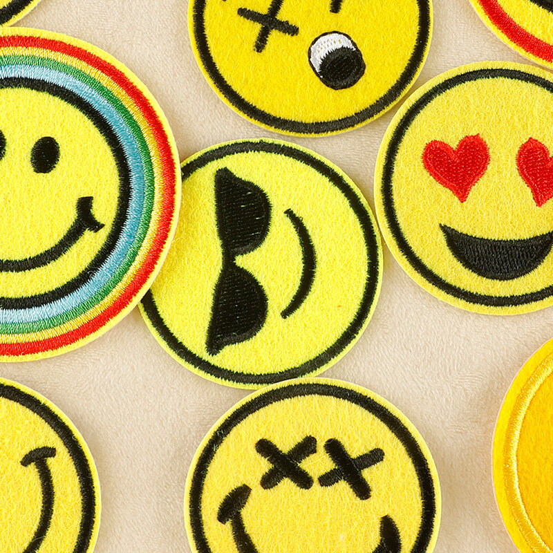 2024 Hot Embroider Logo DIY Smiling Face Fabric Sew Patch Label Sticker for Skirt Cloth Hat Jeans Backpack Adhesive Emblem Badge