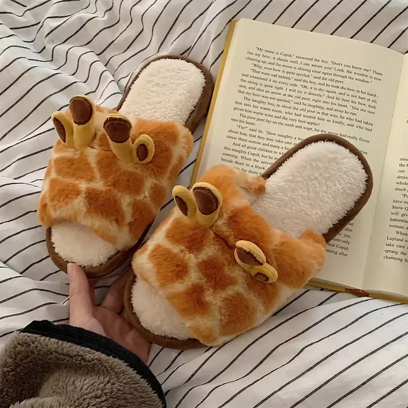 Schuhe für Frauen Winter Neue Indoor Warm Baumwolle Schuhe für Studenten Zu Hause Cartoon Giraffe Plüsch Einteiliges wort Hausschuhe chinelos Planos