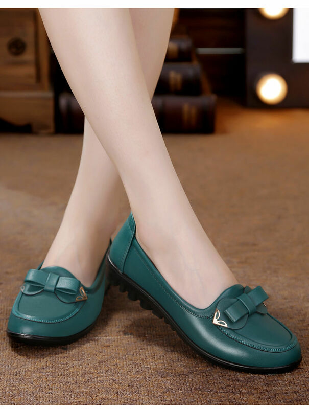 2023 Spring Autumn Women Breathable Casual Flat Shoes Woman Genuine Leather Lightweight Office Slip On Shoes Walking Shoes