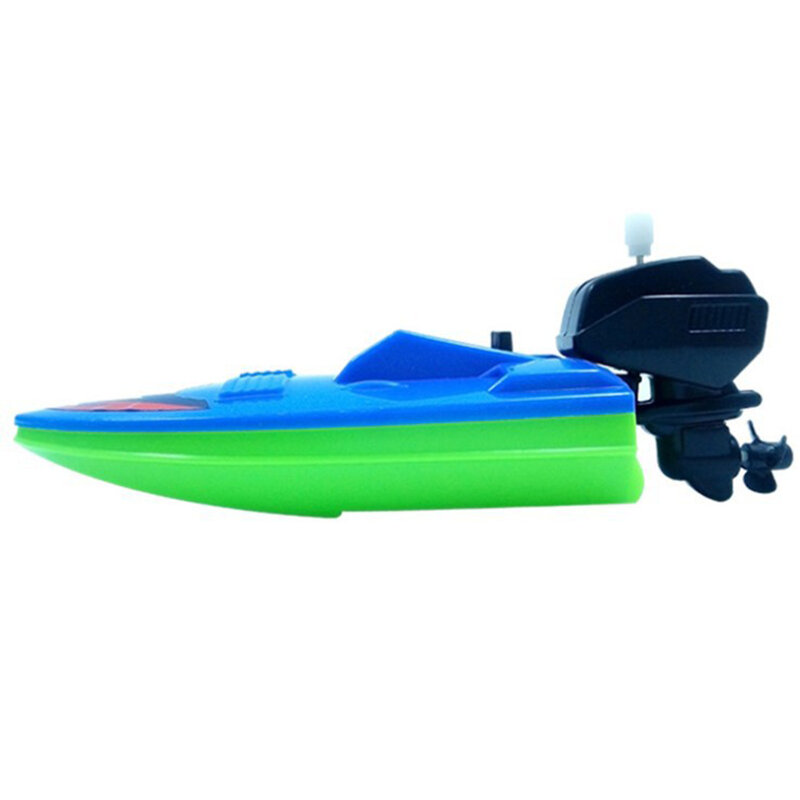 水の中のフロート風のおもちゃ、小さなボート、スピードボート、船の時計のおもちゃ