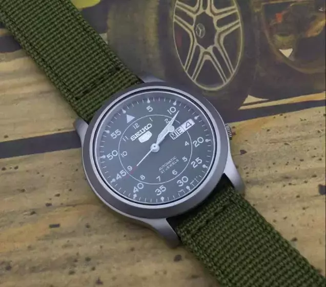 Originele Seiko Snk805 Heren Quartz Luxe Groene Wijzerplaat Stof Horloge Casual Sport Mode Luxe Heren Horloges Automaat