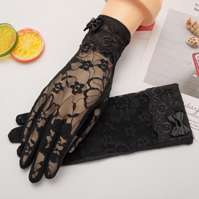Lady Anti-Slip Breathable Sunscreen Gloves Women Summer Ice Silk Lace Anti-UV Elegant Thin Electric Car Driving Mittens T285
