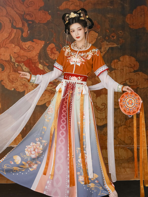 ملابس هانفو الصينية التقليدية للنساء ، عنصر هان الأنثوي ، تحسين يومي ، نمط دونهوانغ ، تأنيب ، كوسبلاي ، أحمر وأزرق