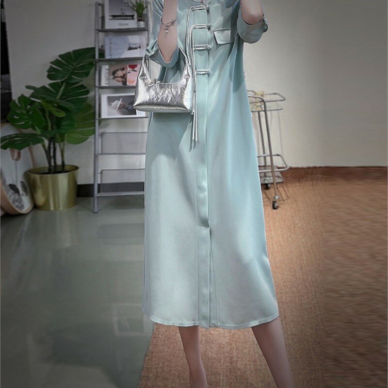 Nuovo vestito drappeggiato allentato con gonna in raso di acetato di seta cinese per le donne