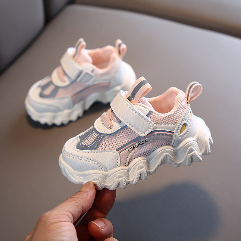 Zapatos transpirables de malla ahuecados para bebé, niño y niña suave para calzado antideslizante de fondo, novedad de verano