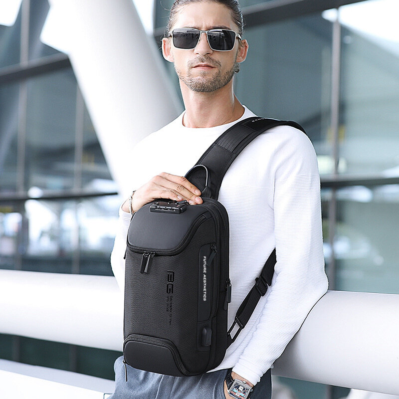 2023 New Luxury Men's Chest Bag Outdoor Travel Shoulder Bag with USB charging Waterproof anti-theft anti-scratch Crossbody Bag