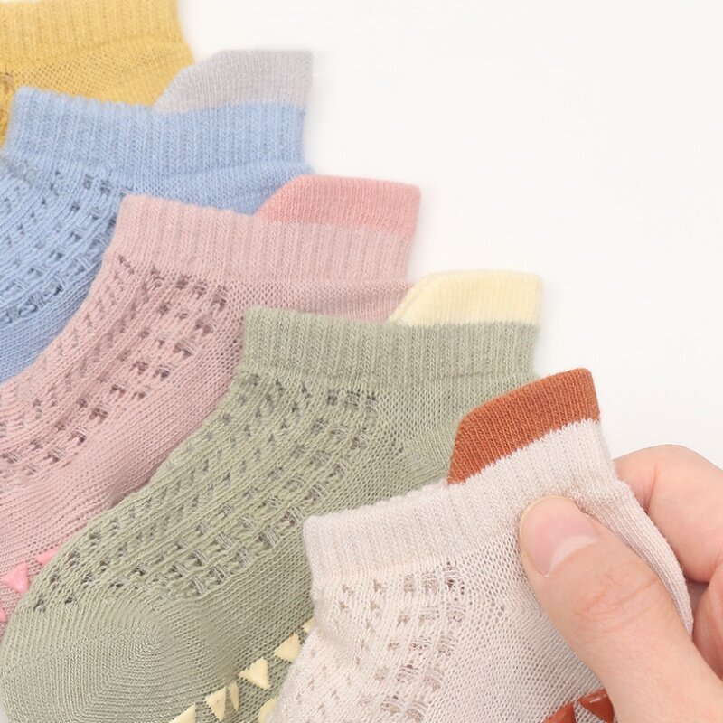 Летние детские носки для мальчиков и девочек, модные простые Стильные носки для младенцев, мягкие хлопковые сетчатые тонкие Нескользящие напольные носки для малышей