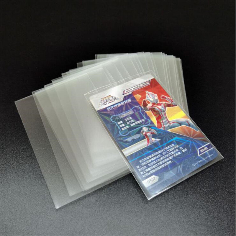 Nuovo supporto protettivo per copertina della carta trasparente da 100 pezzi per la custodia per porta carte d'identità del gioco da tavolo da gioco aziendale