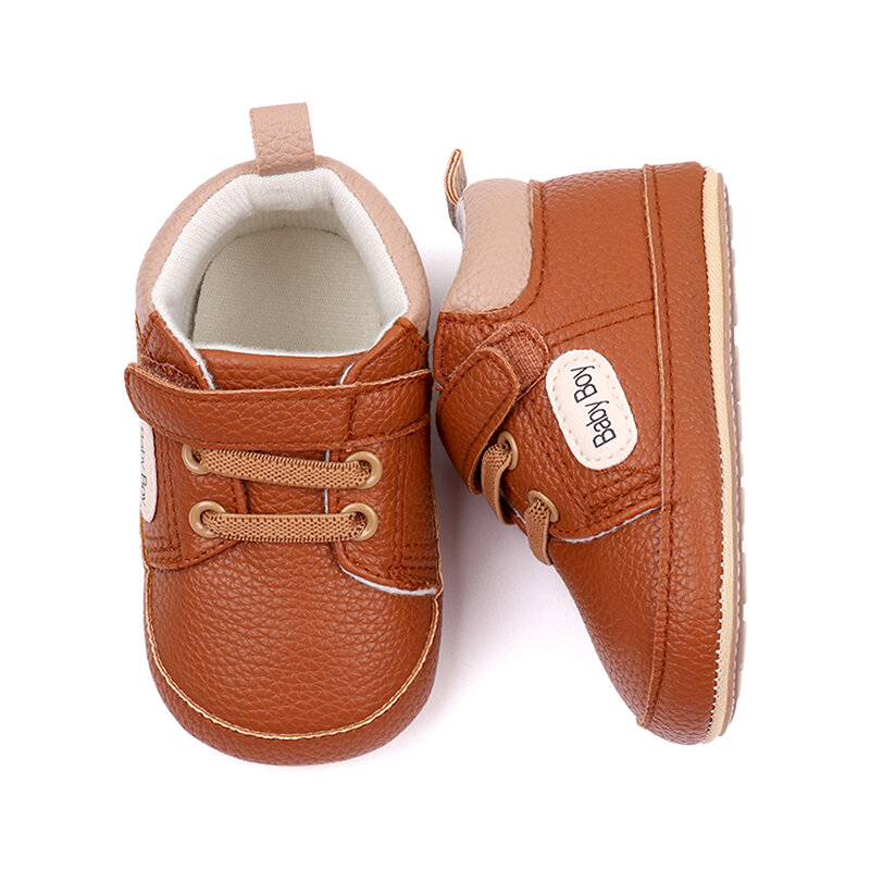 Suefunskry-حذاء رياضي غير رسمي للأطفال الأولاد ، أحذية رياضية pu مع طباعة الحروف ، حذاء مسطح قابل للتنفس ، نعل مضاد للانزلاق