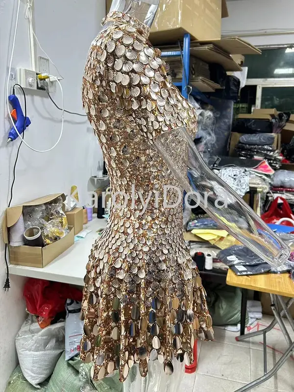 Szampan lśniący piękne cekiny Mini sukienka kostium celebruje Rhinestone body wysokiej jakości Sexy sukienki do klubu