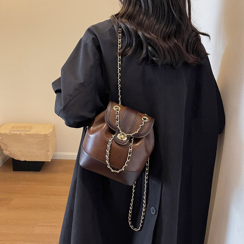 Luksusowy projektant plecaki damskie wysokiej jakości z klapką do ściągania damskie tornister casual miękkie plecaki na ramię dziewczęce ze skóry PU