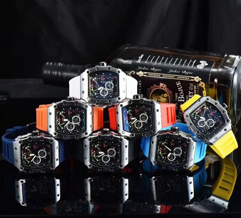 Jam tangan tali silikon persegi pria dan siswa, arloji dial besar berlubang permukaan kalender quartz untuk pria dan siswa