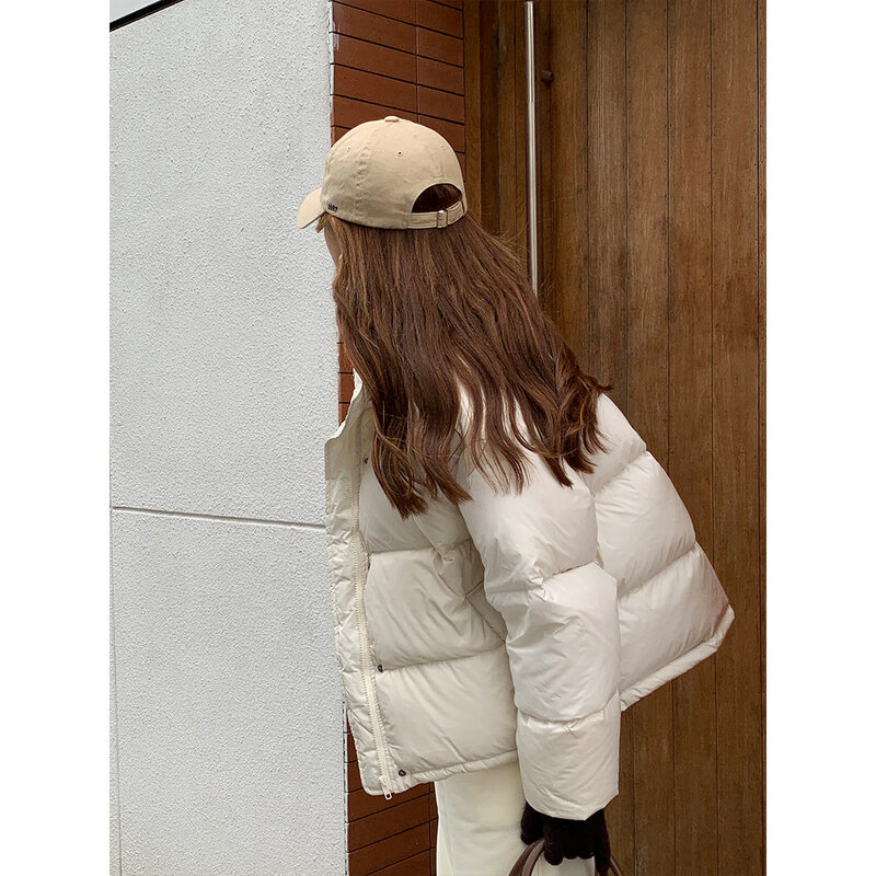 2022冬の女性の白いダックダウンコート短いソルト
