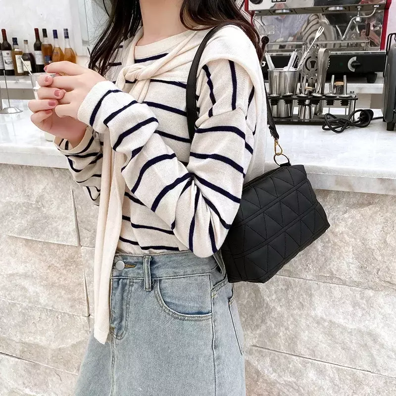 Retro Embroidered Pillow Bag Trendy Rhombic Chain Single Shoulder Satchel Female Lady PU Solid Color Messenger Mobile Phone Bags