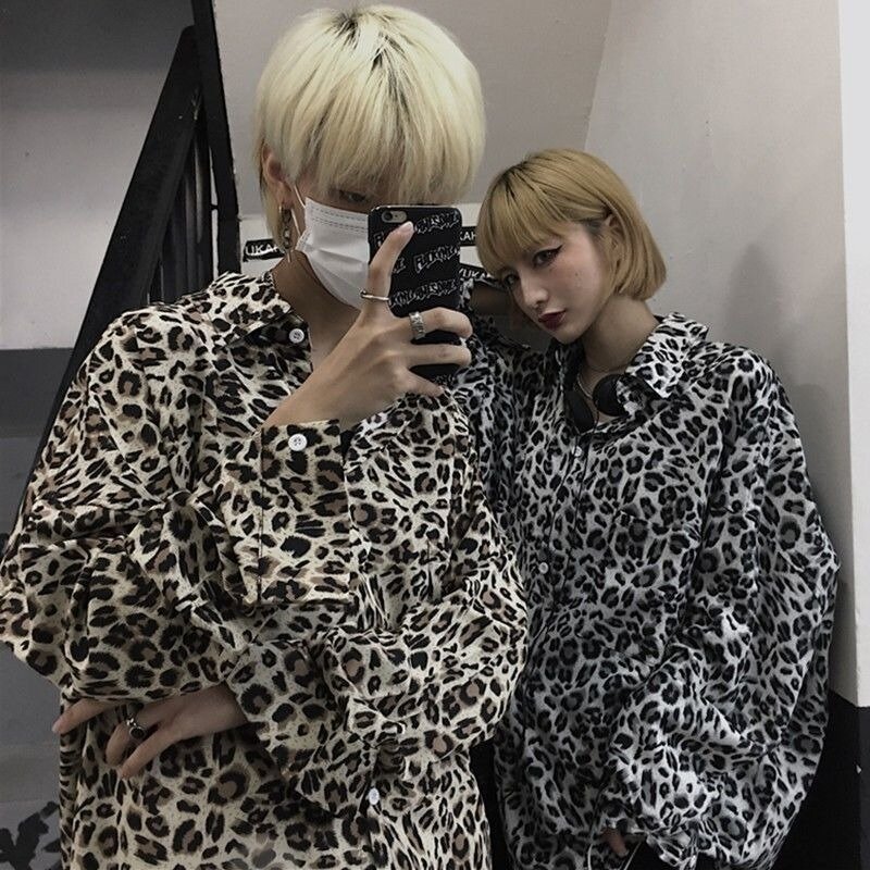 QWEEK-camisa Vintage de leopardo para mujer, blusa Popular coreana de manga larga, ropa de calle informal y elegante para parejas, Primavera, Y2K