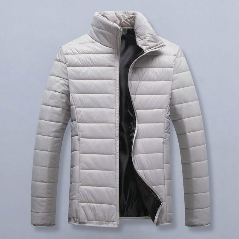 スタンドカラー付きメンズ単色コットンコート、厚手のパッド入り、暖かさ、防風、耐寒性、柔らかく、冬