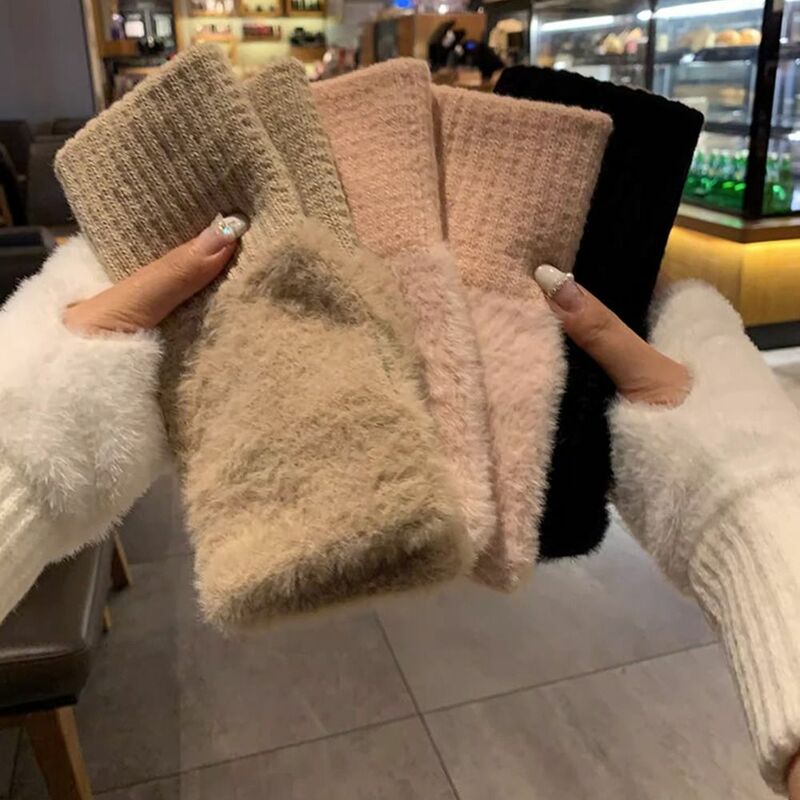 Fleece Knitted Gloves New Fashion Windproof Thick Women Gloves Knitted Furry Warm Mitts Autumn Winter