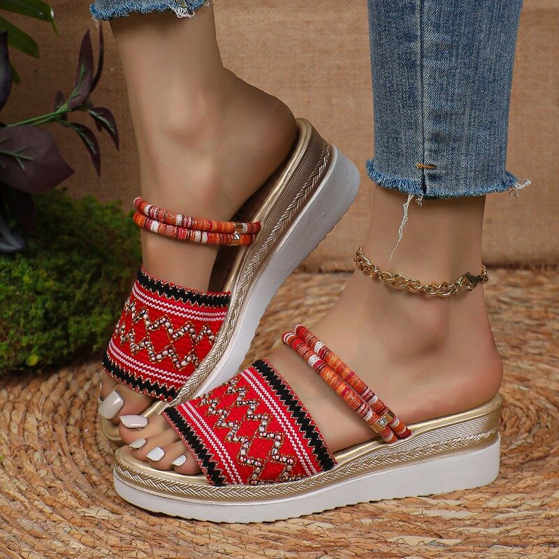 Letnie damskie nowe styl boho pantofle designerskie siatkowe oddychające buty na koturnie kapcie plażowe Outdoor dla kobiet