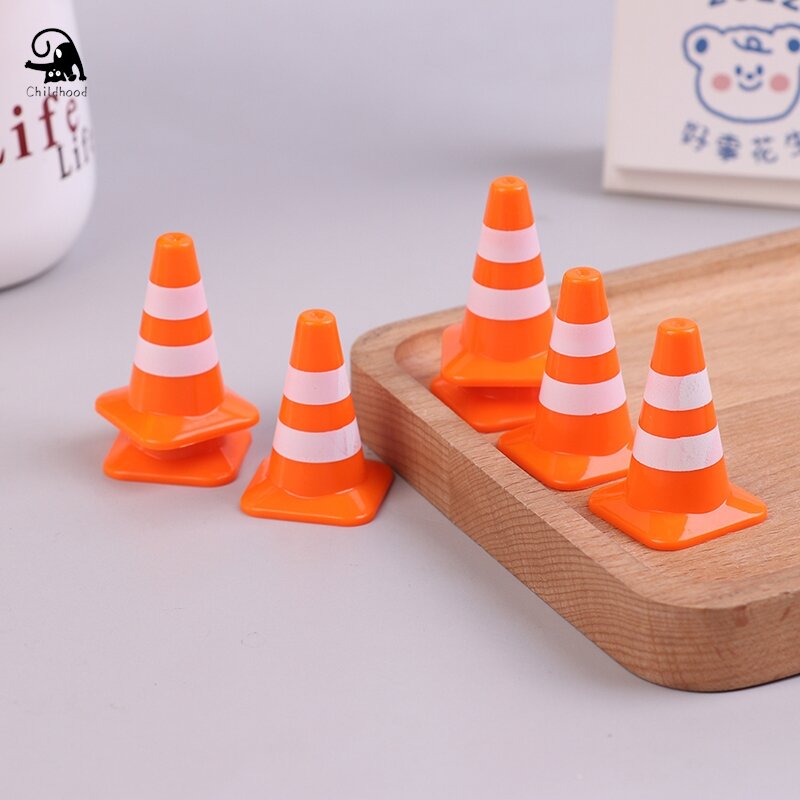 7Pcs/set Miniature Traffic Roadblocks Simulation Sand Table Props DIY Road Cone Signs Children Educational Toy Kindergarten Aids